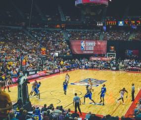 开云体育app-年度焦点之战之夜，巴雷拉让比赛提前失去悬念