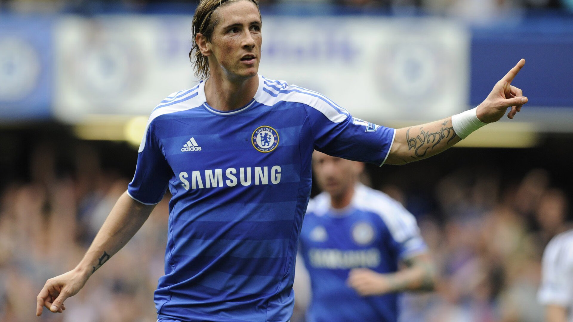 赛道上的破晓者，基耶萨在F1街道赛之夜证明自己