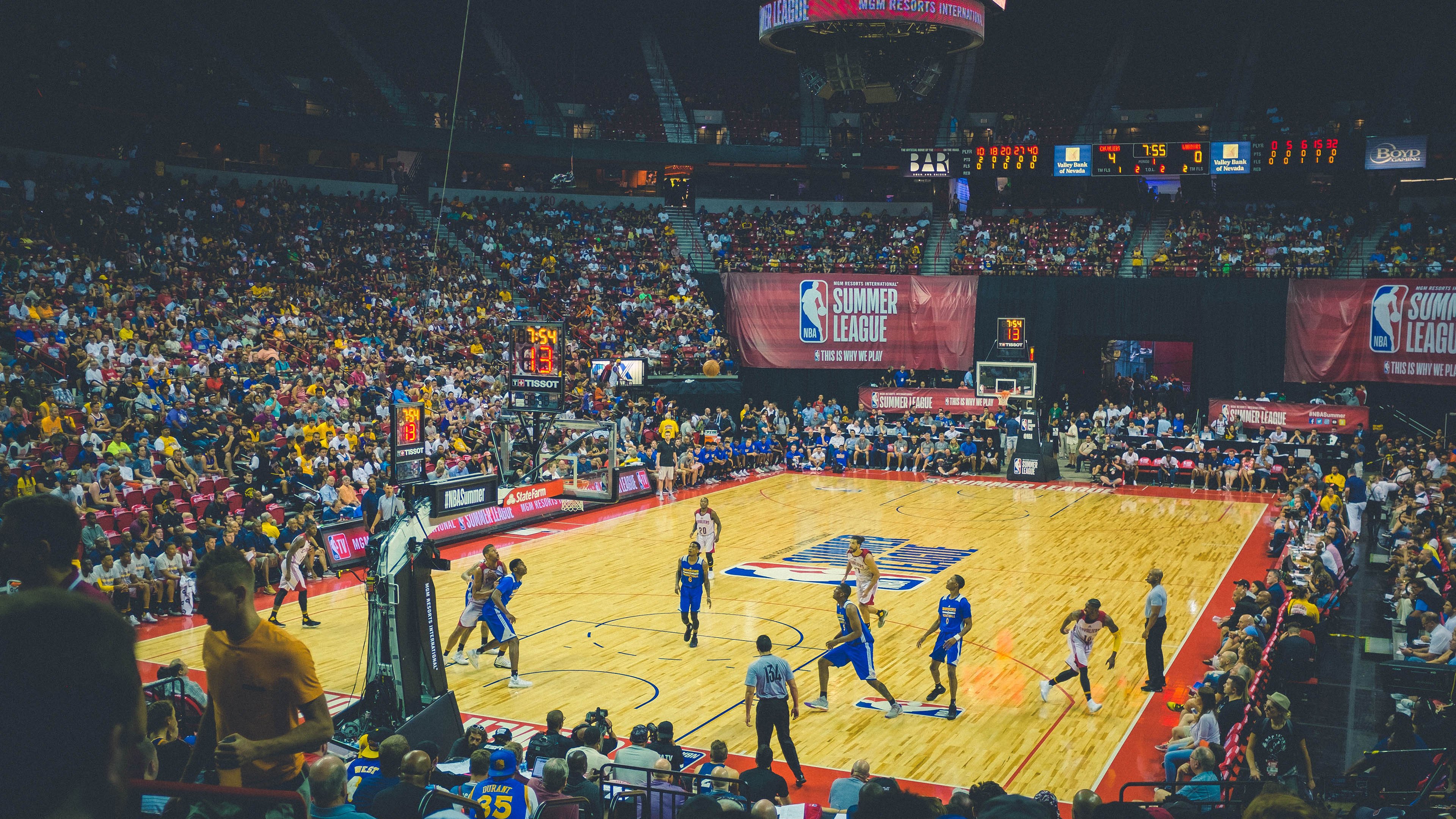 年度焦点之战之夜，巴雷拉让比赛提前失去悬念